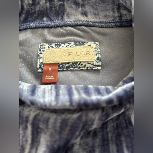 Anthropologie Pilcro Velvet Velveteen Mock Neck Top Blouse in Slate Size S - Picture 6 of 6